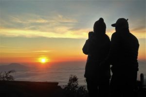 mount prau sunrise tekking tour