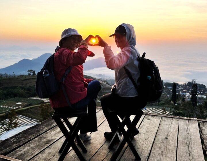 Borobudur Sunrise Tour with Beauty Nature 2 Days