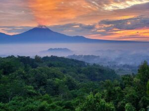 Borobudur Sunrise Tour with Beauty Nature 2 Days