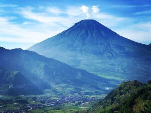 dieng plateau tour