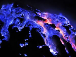 ijen blue fire tour