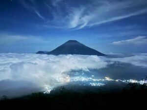 mount sumbing overnight sunrise hike