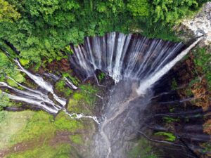 bromo ijen tumpak sewu waterfall tour