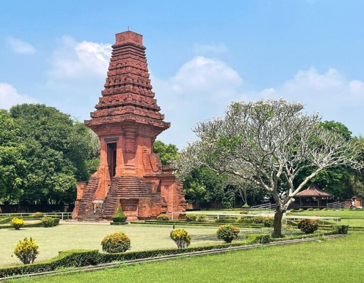 from surabaya port trowulan tour ruin of majapahit kingdom