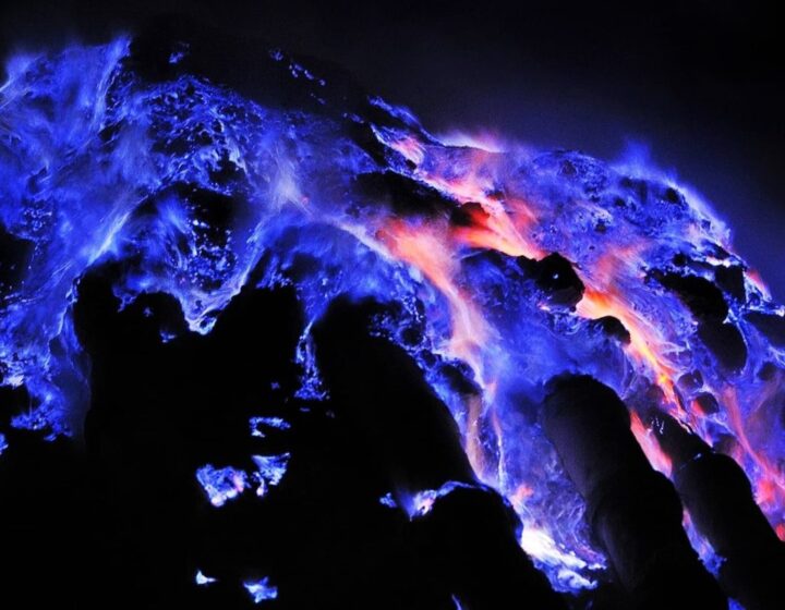 mount bromo ijen crater tour 3 days experience