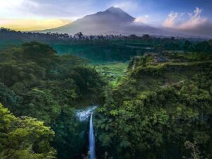 from yogyakarta to kedung kayang waterfall