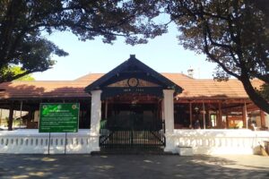 guided walking tour in yogyakarta